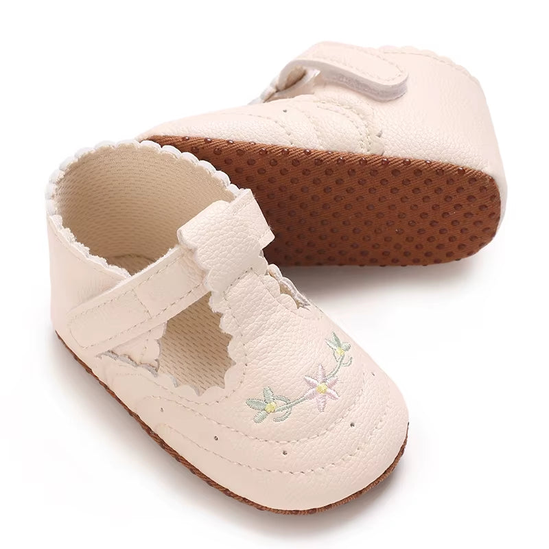 0-18M Baby Girl Princess Shoes Cute Printed Soft Cloth Bottom anti Slip Spring and Autumn Princess Shoes First Step Shoes